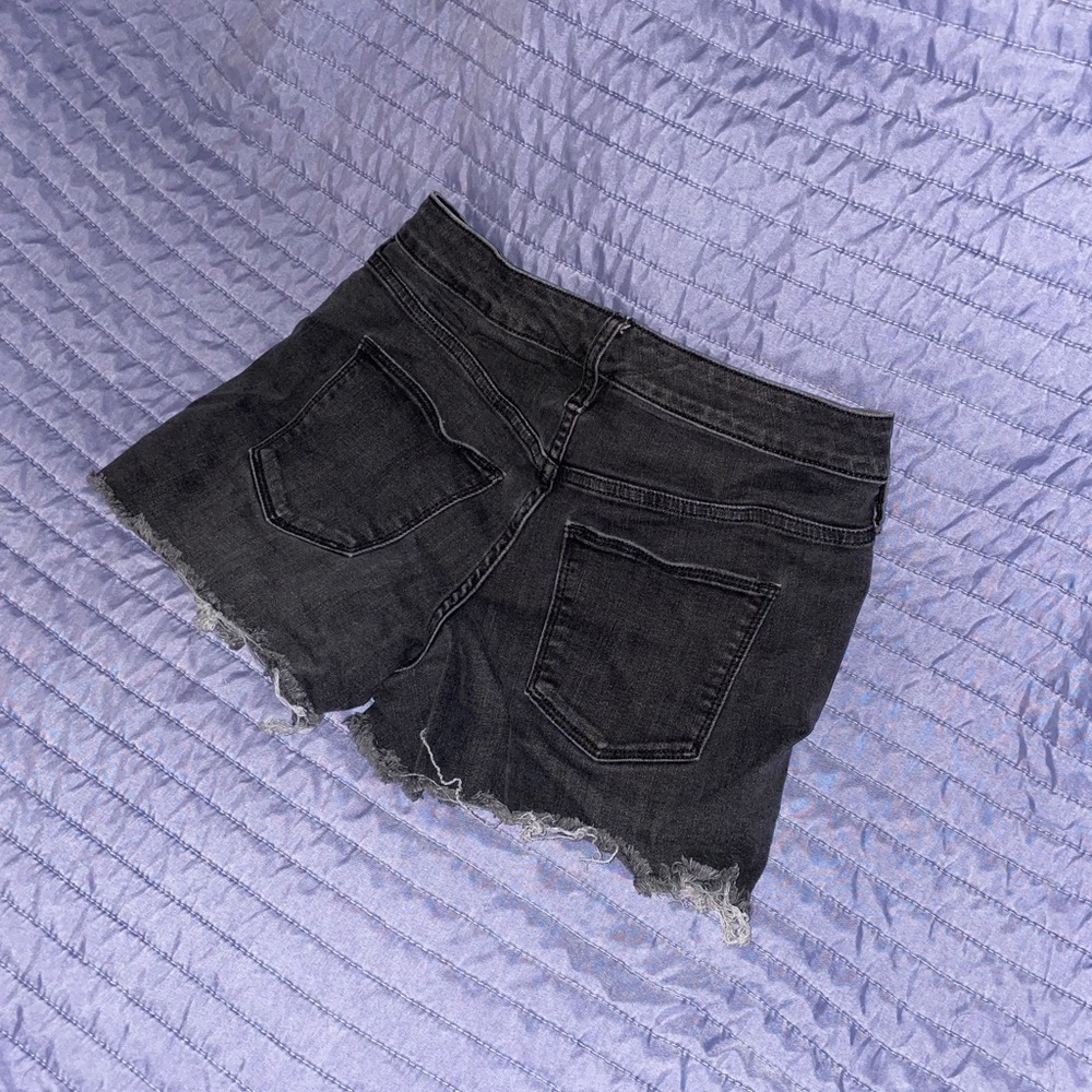 Universal Thread Shorts - Picture 6 of 8